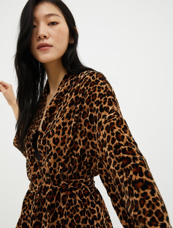 MAX&Co. mujer abrigo de terciopelo con efecto arrugado Z860B867 vestir patrón de camello